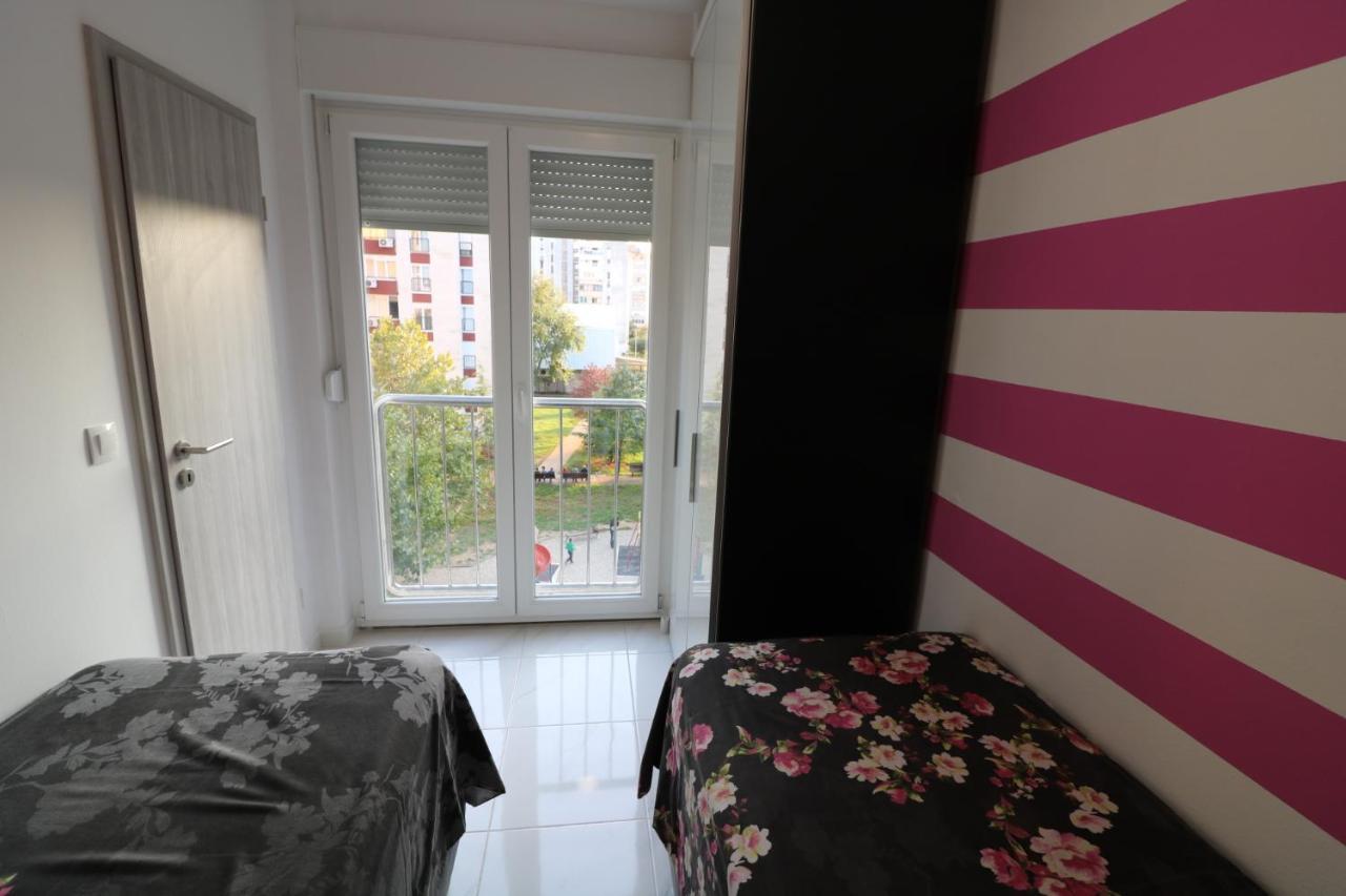 Sneky Apartment Pula Bagian luar foto